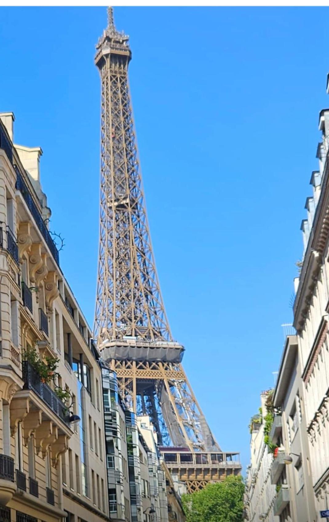 Appartement, Tour Eiffel Apartment *
